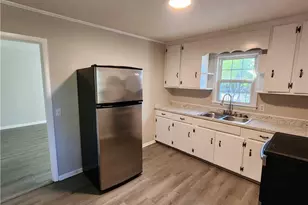 1108-B Norwood St, Fayetteville, NC 28305 - Photo 9