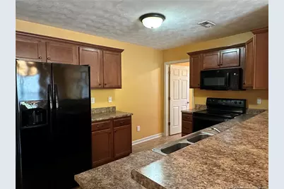 2401 Camp Lejeune Court, Hope Mills, NC 28348 - Photo 7