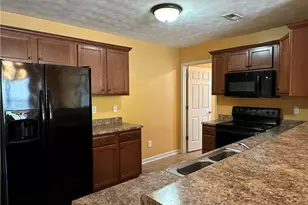 2401 Camp Lejeune Ct, Hope Mills, NC 28348 - Photo 7