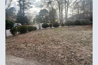 7121 Shellburne Drive, Raleigh, NC 27612 - Photo 11