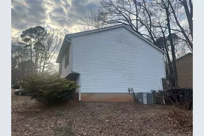 7121 Shellburne Drive, Raleigh, NC 27612 - Photo 17