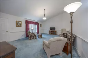 401 W Brocklyn St, Benson, NC 27504 - Photo 5