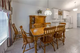 401 W Brocklyn St, Benson, NC 27504 - Photo 7