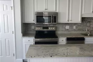 5613 Edwin Deaver Dr, Hope Mills, NC 28348 - Photo 3