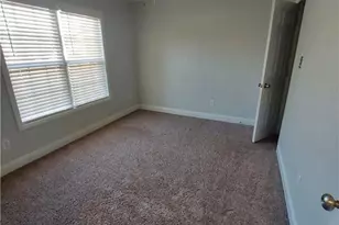 5613 Edwin Deaver Dr, Hope Mills, NC 28348 - Photo 9