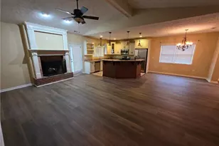 399 Admiral Dr, Fayetteville, NC 28303 - Photo 7