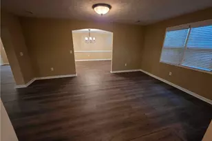 399 Admiral Dr, Fayetteville, NC 28303 - Photo 3