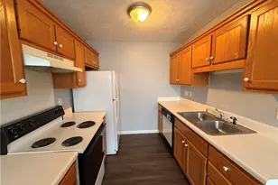 231 Bahia Ln, Raeford, NC 28376 - Photo 3