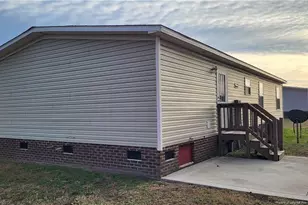 385 Burns Rd, Lumberton, NC 28358 - Photo 13