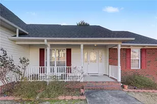 509 Lenoir Dr, Spring Lake, NC 28390 - Photo 5