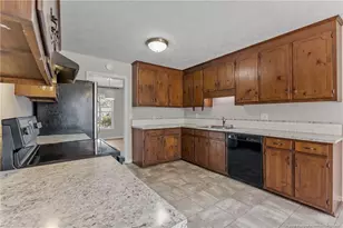 946 Pepperwood Dr, Fayetteville, NC 28311 - Photo 15