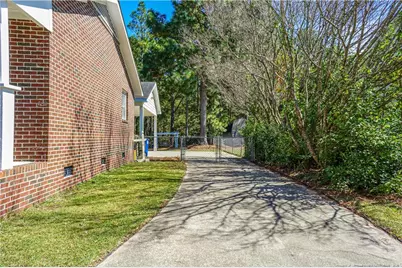 184 E Twelve Oak Road, Raeford, NC 28376 - Photo 5