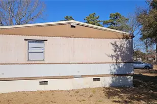 7433 Layton Dr, Fayetteville, NC 28314 - Photo 3