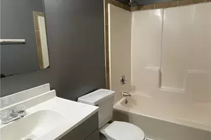 4937-D Galveston Dr, Fayetteville, NC 28303 - Photo 7