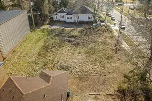 308 Everett St, Laurinburg, NC 28352 - Photo 1