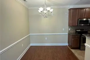 330 Gallery Dr, Spring Lake, NC 28390 - Photo 9