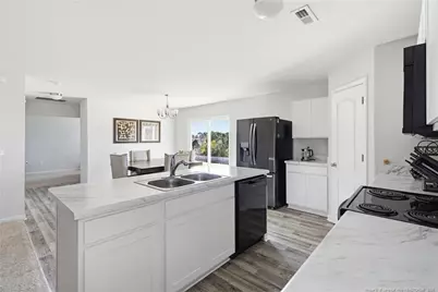 913 Sapphire Stone Lane, Hope Mills, NC 28348 - Photo 15