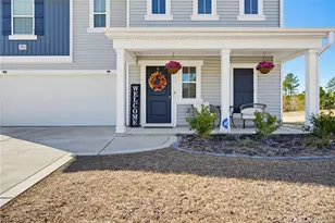 913 Sapphire Stone Ln, Hope Mills, NC 28348 - Photo 3