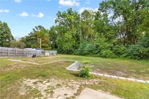 2047 Birchcreft Dr, Fayetteville, NC 28304 - Photo 29