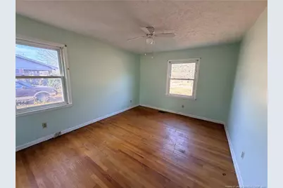 809 W Allen Lane, Laurinburg, NC 28352 - Photo 9