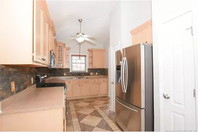 109 Canyon Ct Court, Sanford, NC 27332 - Photo 3