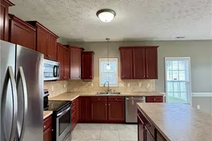 250 Bayleaf Dr, Raeford, NC 28376 - Photo 5