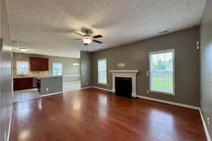 250 Bayleaf Dr, Raeford, NC 28376 - Photo 3