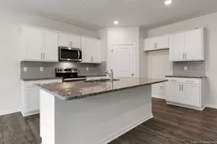 1031 Misty Creek Dr, Aberdeen, NC 28315 - Photo 7