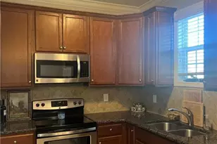 158 Gallery Dr, Spring Lake, NC 28390 - Photo 9