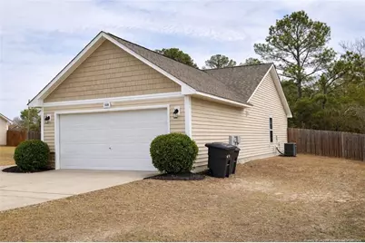 528 Bellgrove Drive, Hope Mills, NC 28348 - Photo 3