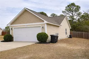 528 Bellgrove Dr, Hope Mills, NC 28348 - Photo 3