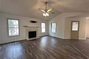 728 Bent Creek Dr, Hope Mills, NC 28348 - Photo 11