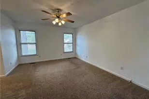 728 Bent Creek Dr, Hope Mills, NC 28348 - Photo 13