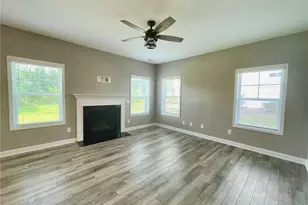 356 Kensington Dr, Spring Lake, NC 28390 - Photo 3