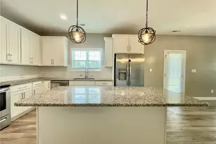 356 Kensington Dr, Spring Lake, NC 28390 - Photo 5