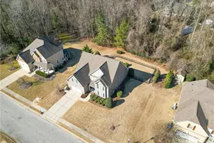 3905 Burlington Dr, Fayetteville, NC 28312 - Photo 3