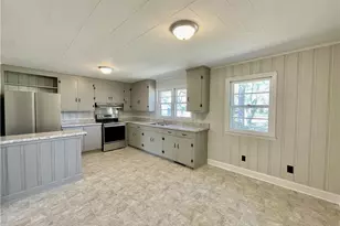 531 E Donaldson Ave, Raeford, NC 28376 - Photo 5