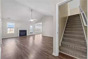 521 Fairfield Cir, Raeford, NC 28376 - Photo 9