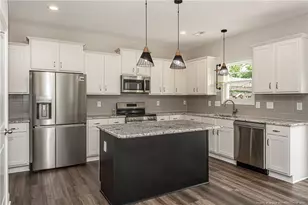 703 Amusement Dr, Hope Mills, NC 28348 - Photo 9