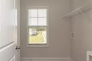 703 Amusement Dr, Hope Mills, NC 28348 - Photo 29