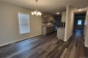 1101 Woodridge Dr, Lumberton, NC 28358 - Photo 3