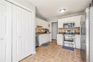 4303 Sorrel Ct, Hope Mills, NC 28371 - Photo 13