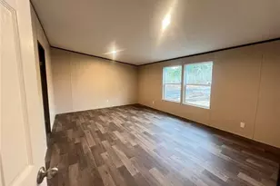 147 Frank Dr, Pembroke, NC 28372 - Photo 7