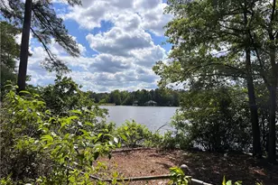 422 Lansdowne Rd, Fayetteville, NC 28314 - Photo 9