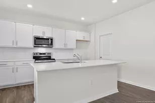 371 Hartfield Ave, Raeford, NC 28376 - Photo 7