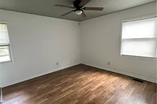 417 Perth St, Fayetteville, NC 28314 - Photo 9