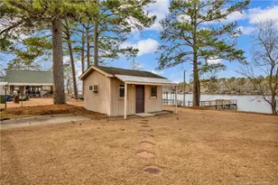 101 Bayview Cir, Parkton, NC 28371 - Photo 43