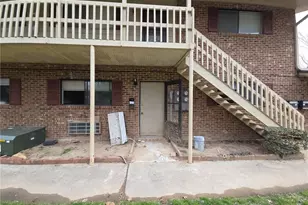 130 S Estes Dr, Chapel Hill, NC 27514 - Photo 1