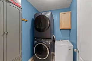 439 Carolina Oaks Cir, Linden, NC 28356 - Photo 23