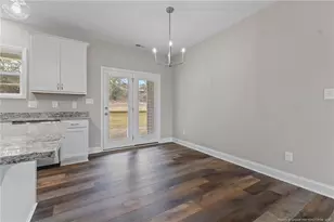 525 Deerpath Dr, Fayetteville, NC 28311 - Photo 9